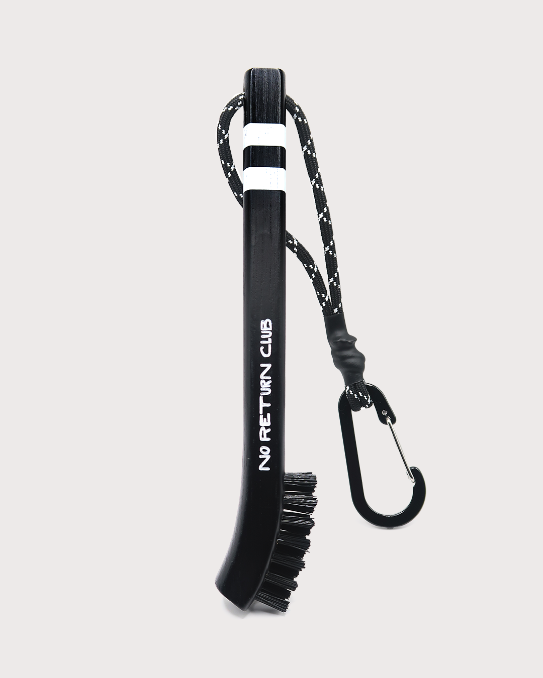 Hickory golf club brush with stiff nylon bristles and speckled rope, premium groove cleaner for golf clubs.