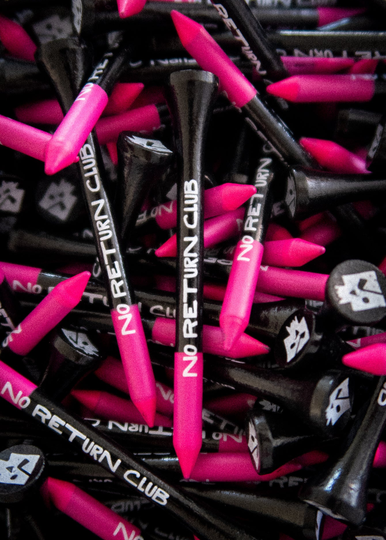 'Pink Tip' Golf Tees